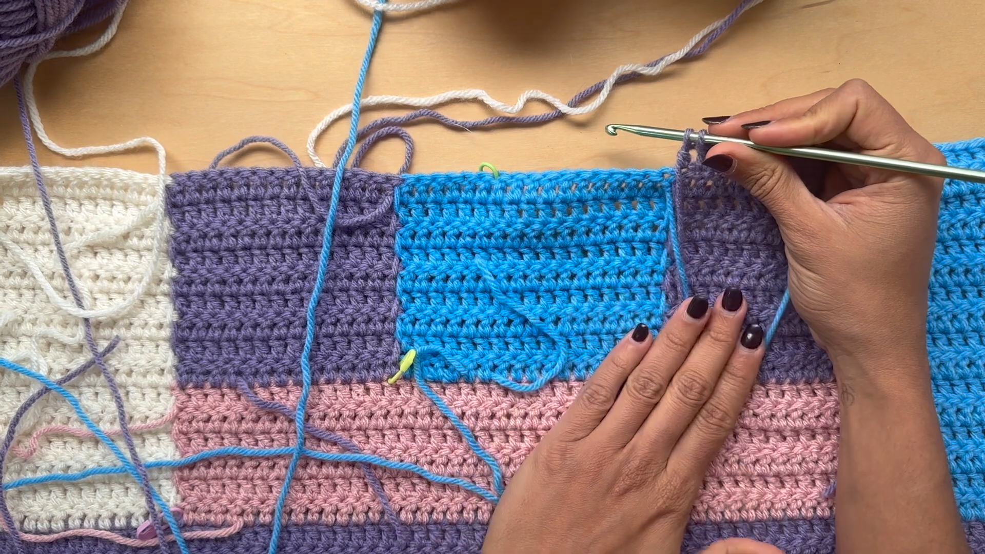 Crochet Colorblock Sweater Pattern with Modern Contrast
