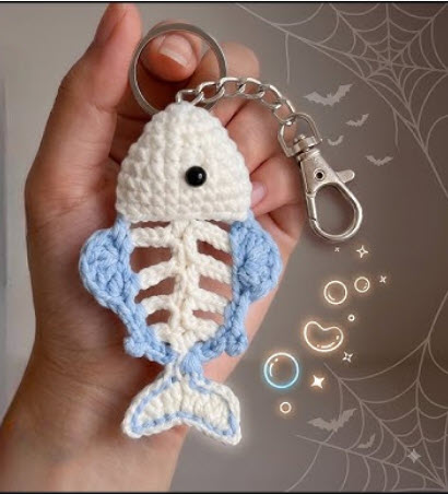 Crochet Fishbone Halloween Keychain Pattern for bags