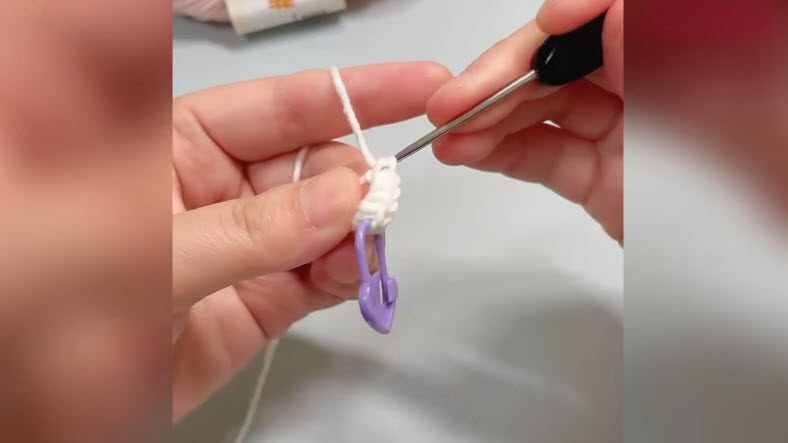 Crochet Jellyfish Keychain Amigurumi Pattern with Ocean Details