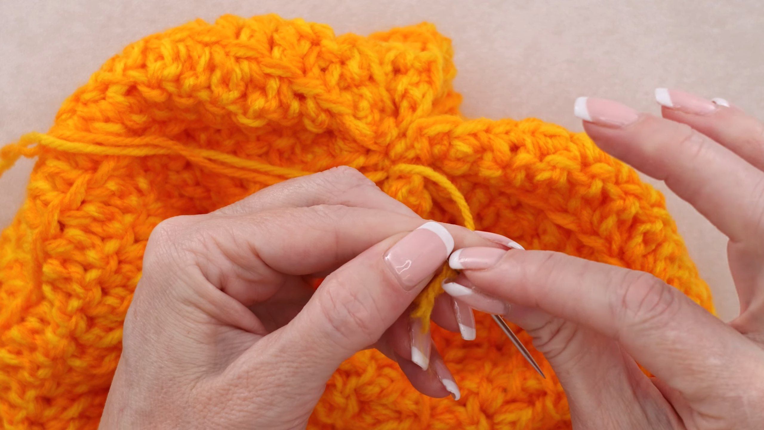 Stylish Crochet Hat Pattern for Winter Outfits
